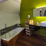 Апартаменты Strole's House *
